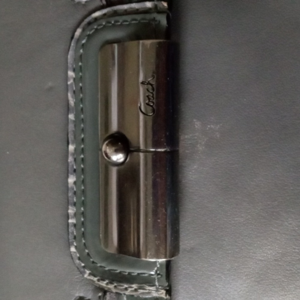 Coach Kristen Spectator leather Bag, external pocket under flap, Gunmetal, EUC - Picture 4 of 8